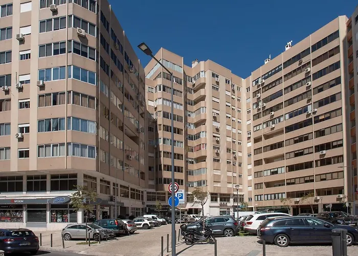 Myplace - Areeiro Apartment *